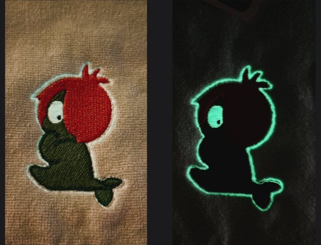 刺繍ハンカチ（蓄光小海獣）