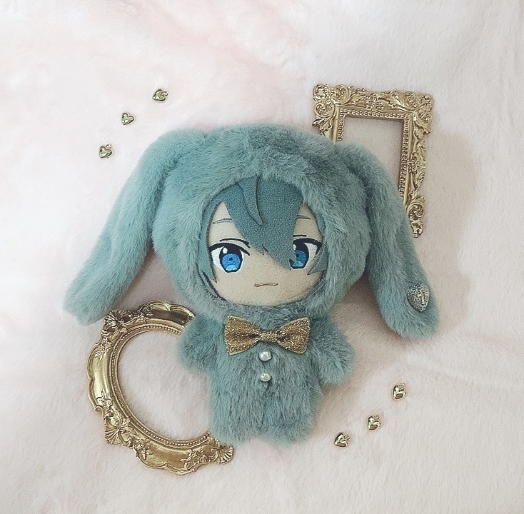 蝶ネクタイのパーティうさちゃん🐰🥂