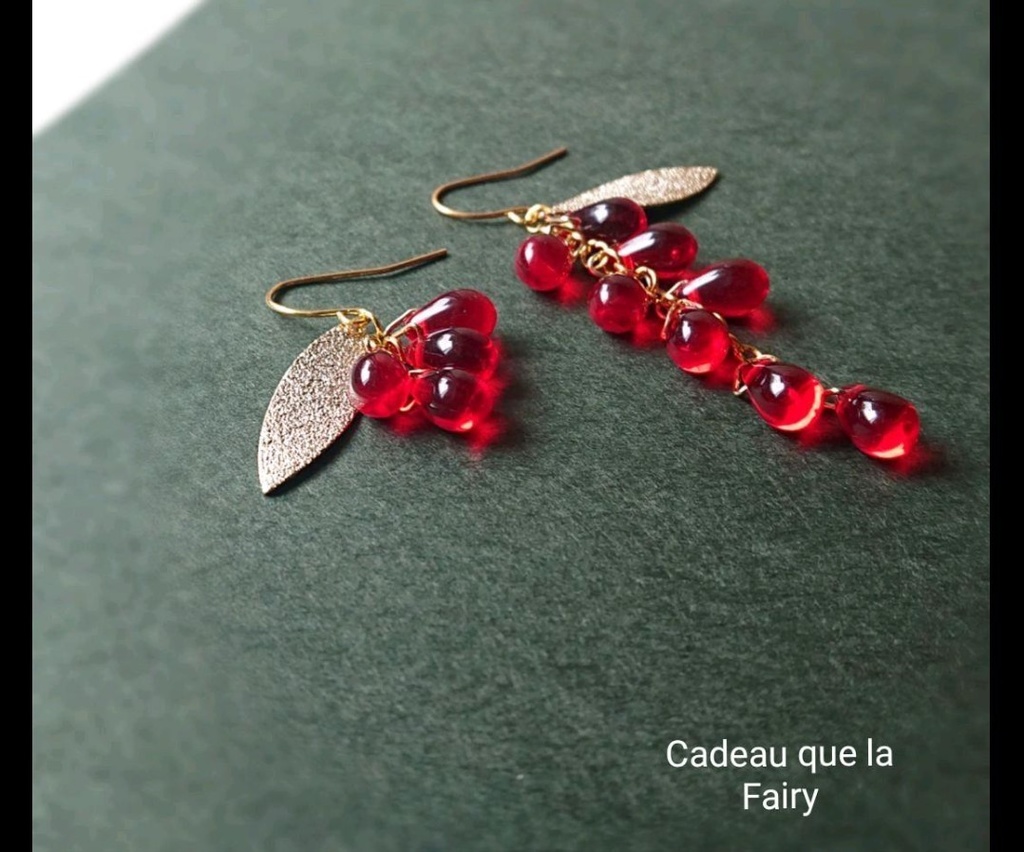 【No.286】チェコの実 (レッド)アシンメトリーver.