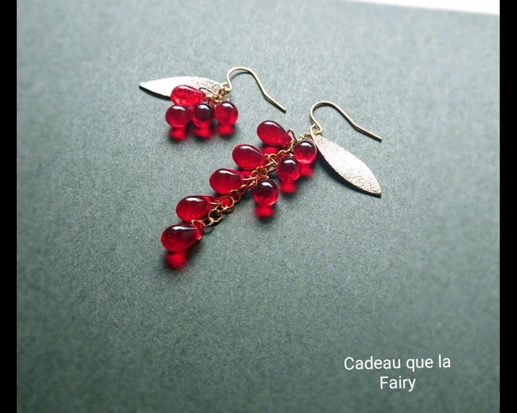 【No.286】チェコの実 （レッド）アシンメトリーver.