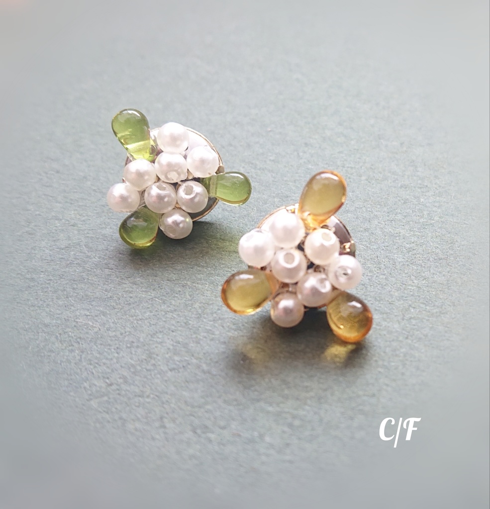 【No.536】トライアングル(チタンピアス)