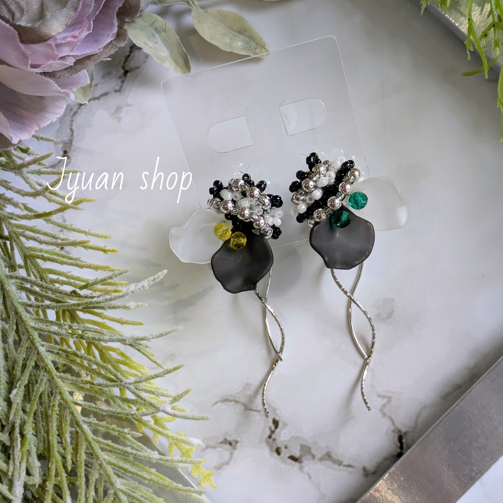 鬼滅 伊黒小芭内 イメージ イヤリング/ピアス