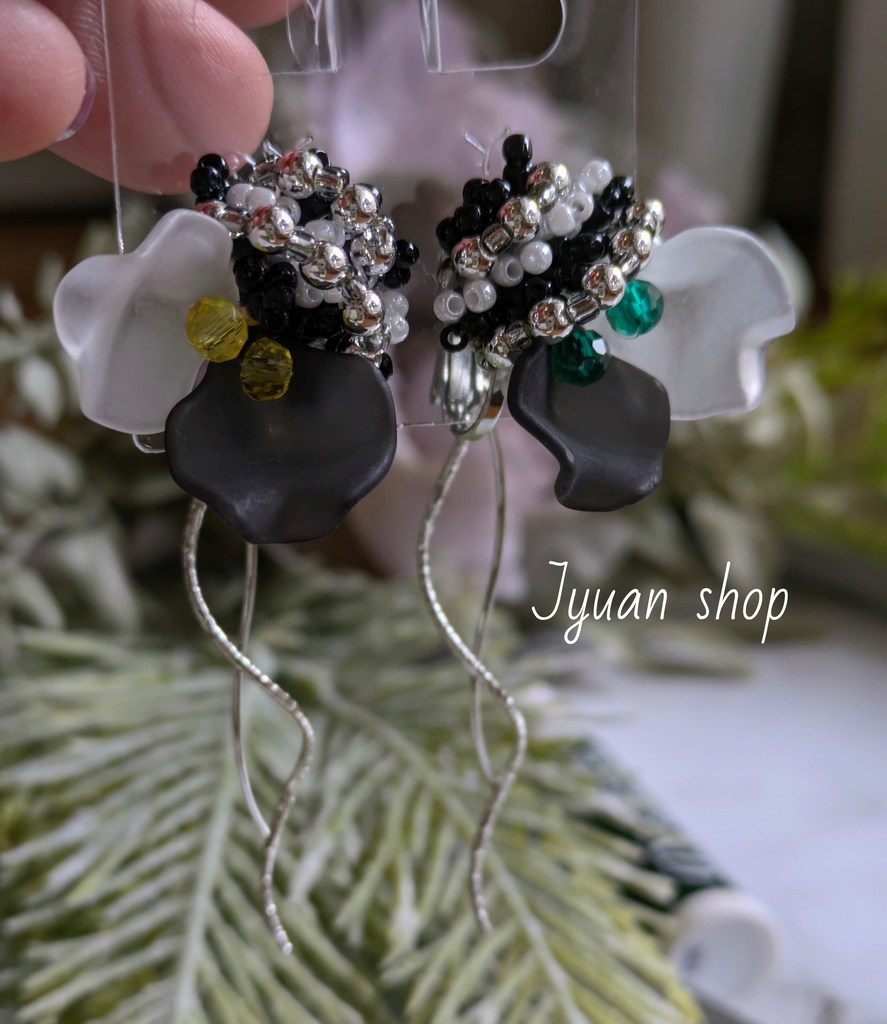 鬼滅 伊黒小芭内 イメージ イヤリング/ピアス