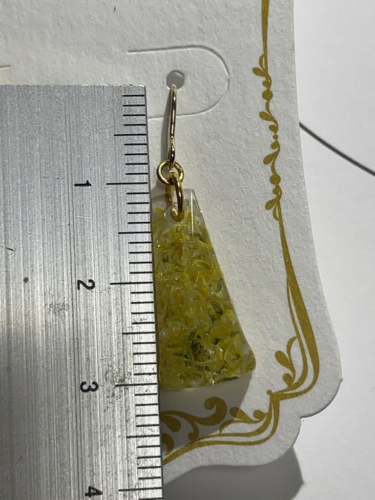 ワンポイント×台形 ピアス