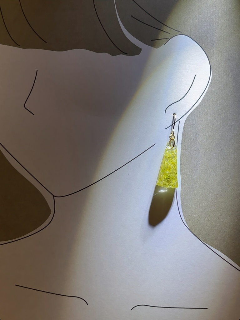 ワンポイント×台形 ピアス