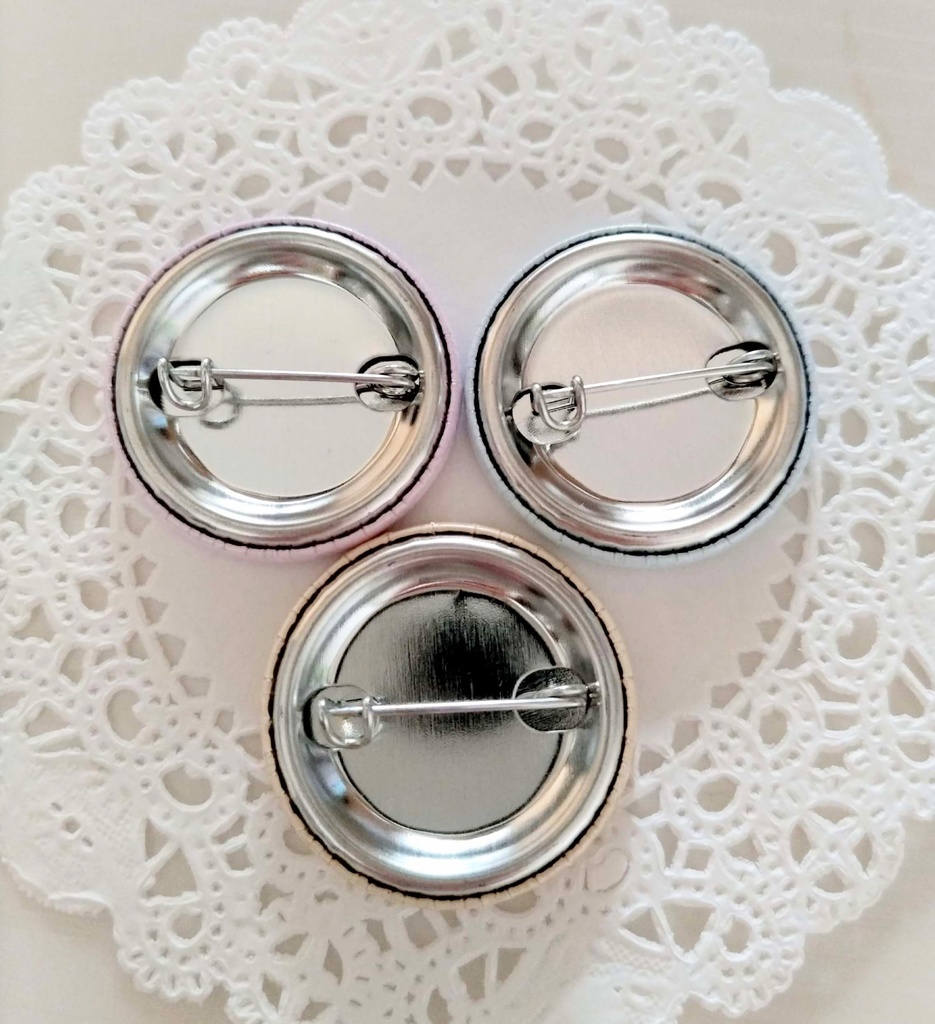 おすし缶バッジ