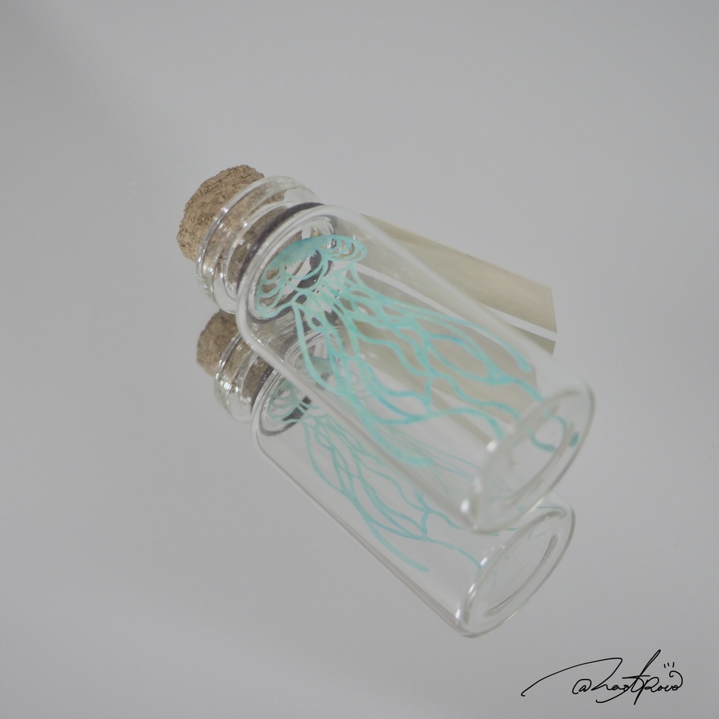 【標本切り絵】翠海月