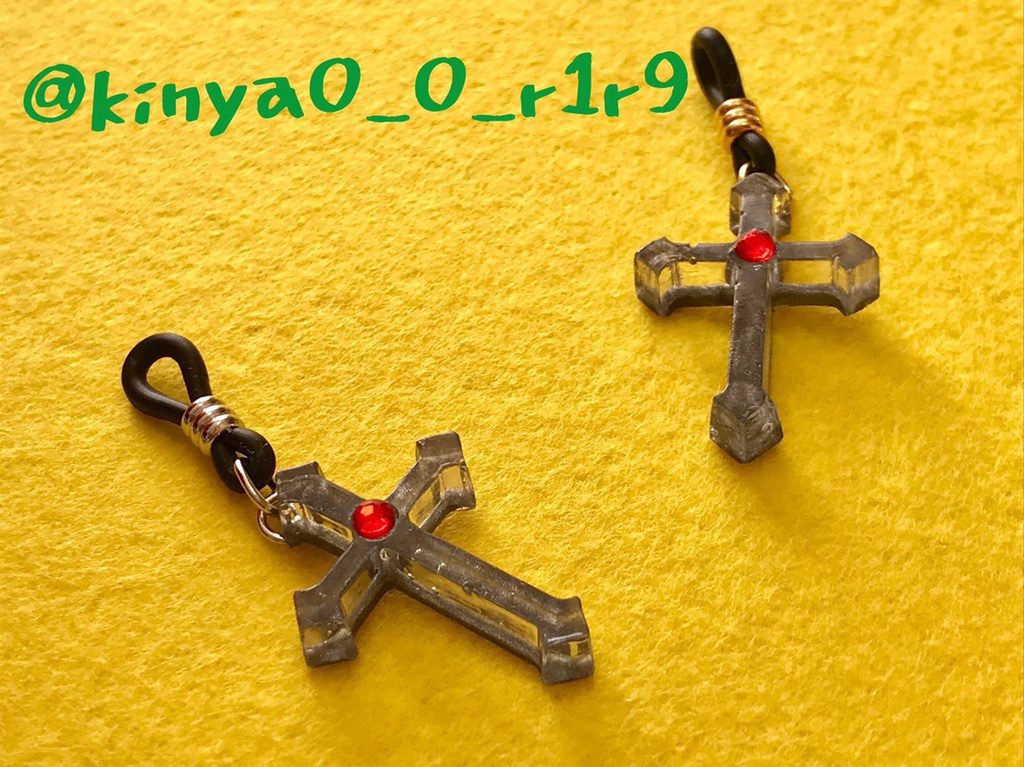 グラスチャーム　十字架(クロス)