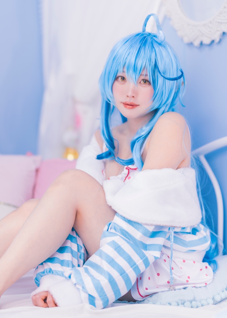 【acostaマルシェ】ホロライブ 雪花ラミィ写真集 『Iolite』