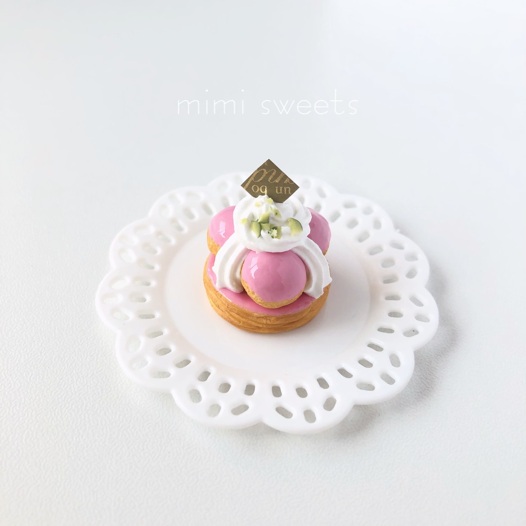 1/3 ストロベリーサントノレ