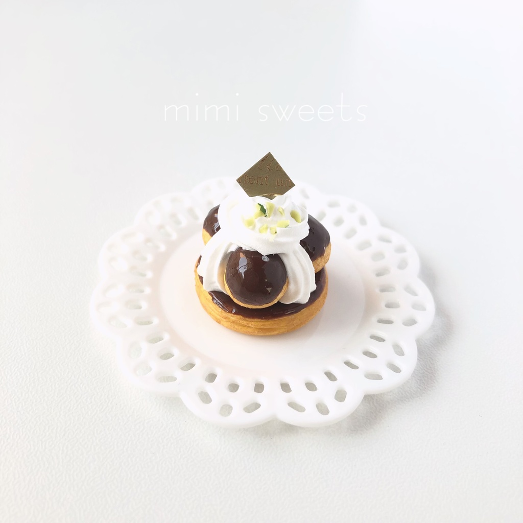 1/3 チョコレートサントノレ