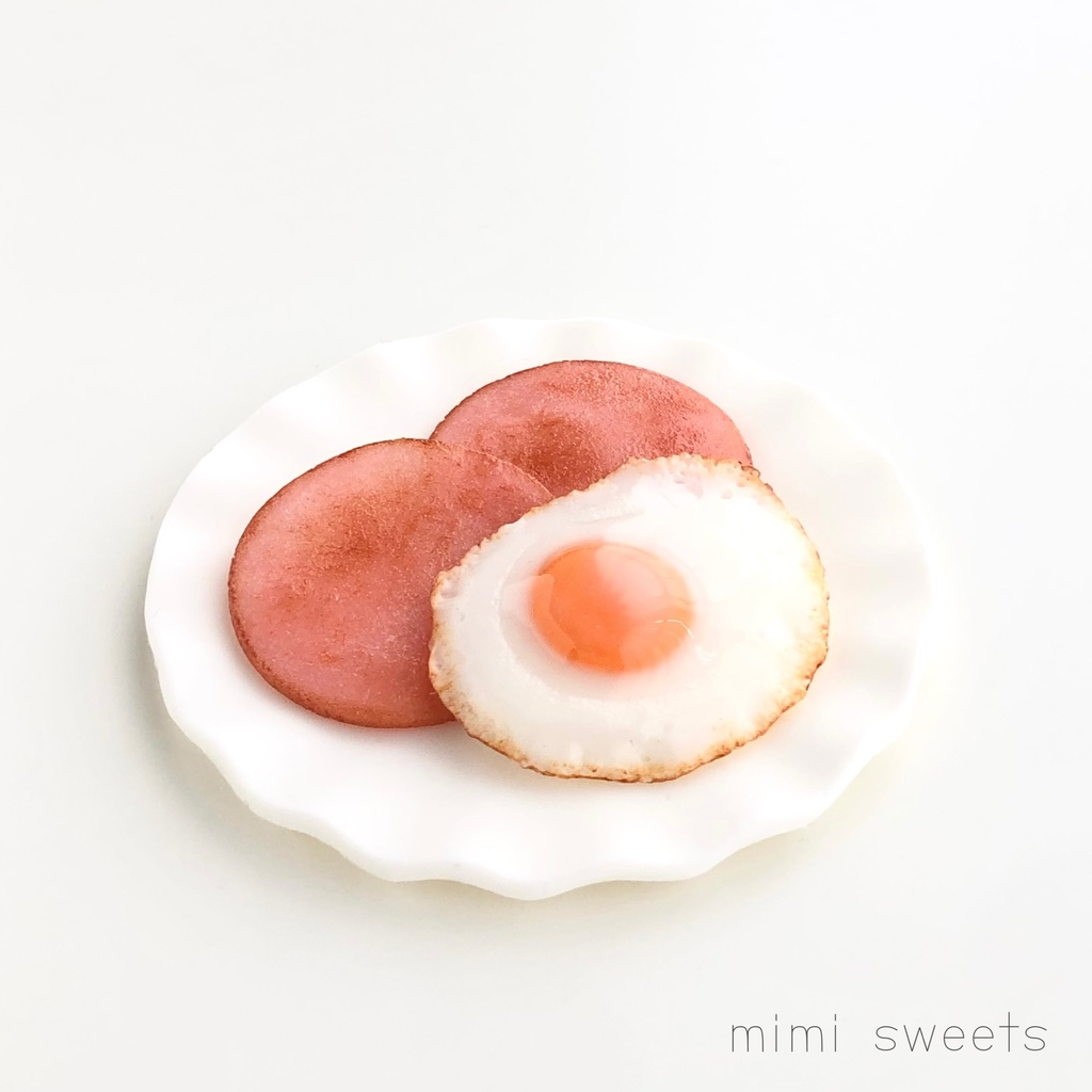 1/3 目玉焼きとハムセット