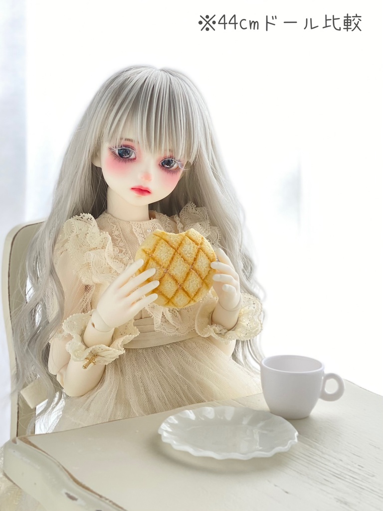 1/3 かじったメロンパン