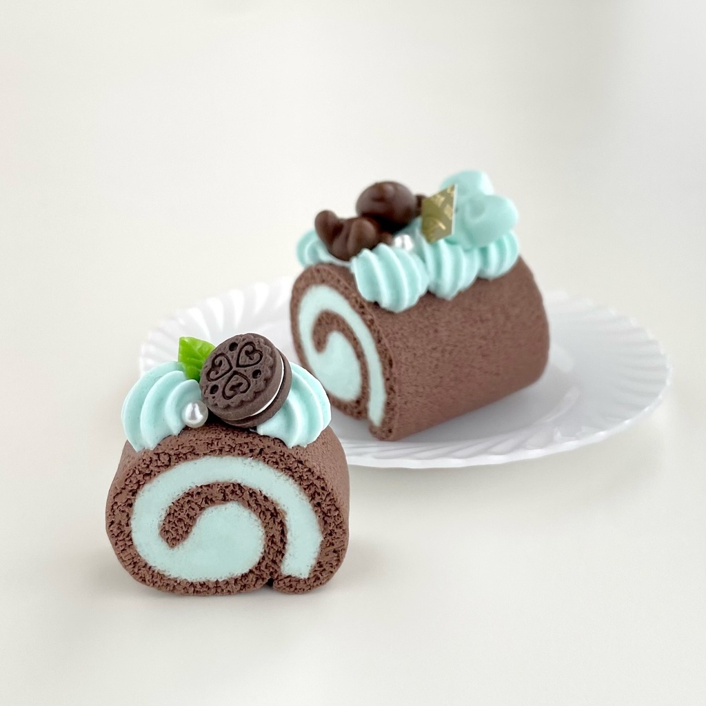 1/3 チョコミントロールケーキ(ホール+1カット)