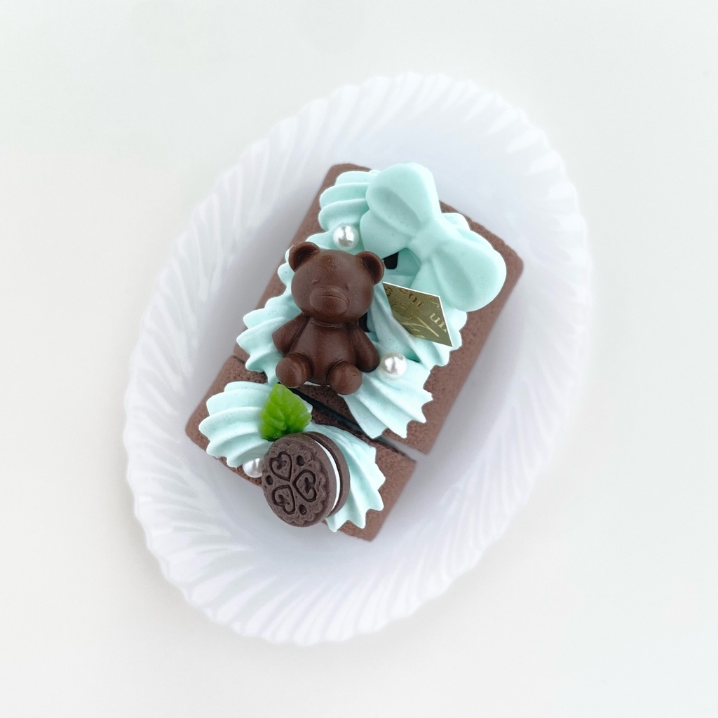 1/3 チョコミントロールケーキ(ホール+1カット)