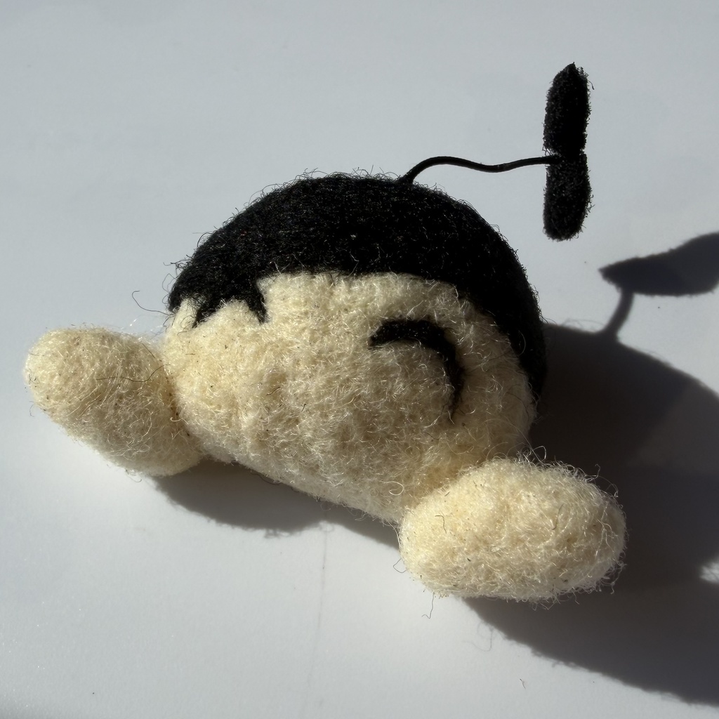 羊毛フェルト　おむぉり