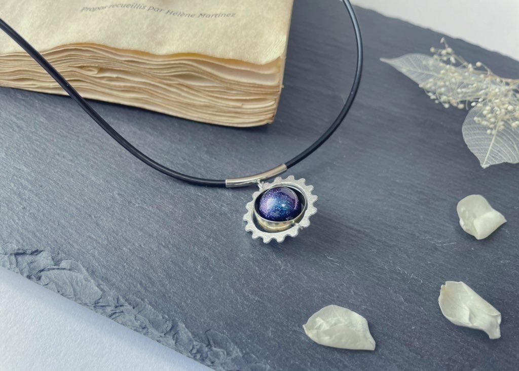 探鉱者〈携帯品/プラネタリウム〉ネックレス