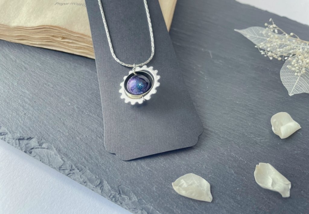 探鉱者〈携帯品/プラネタリウム〉ネックレス