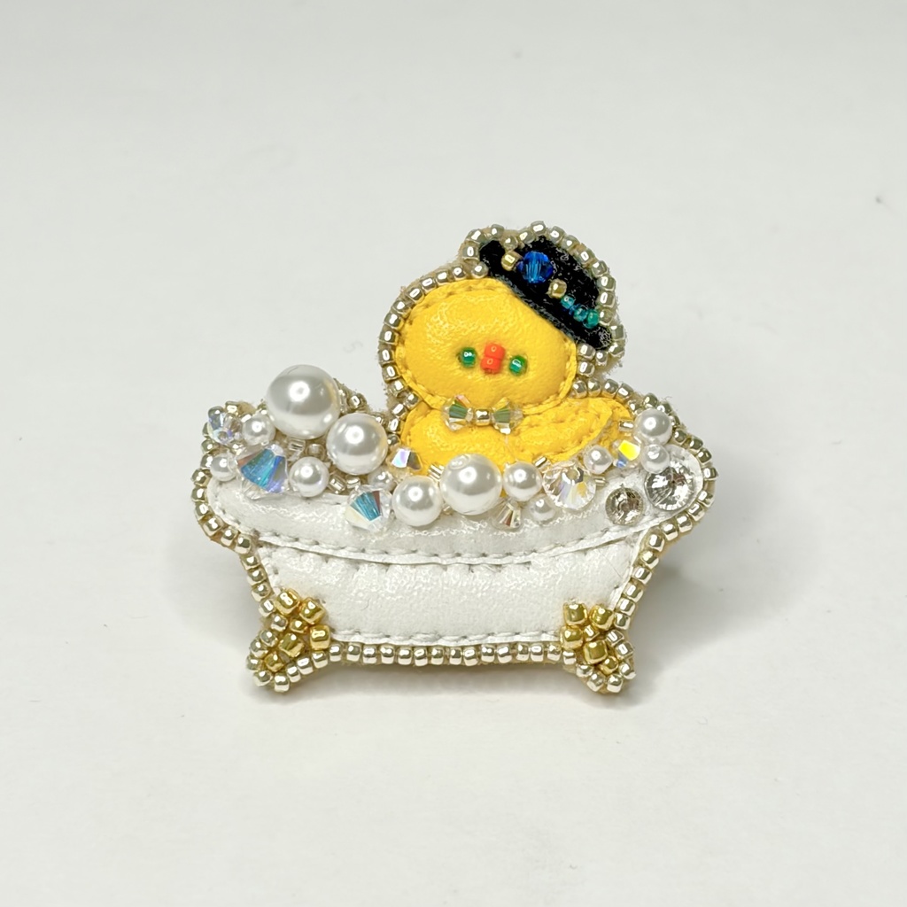 お風呂で遊ぶ「アヒルアベンチュリン」ブローチ