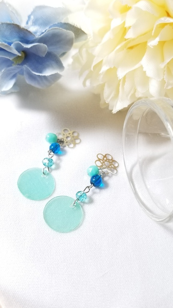 揺れるピアス【彗星】