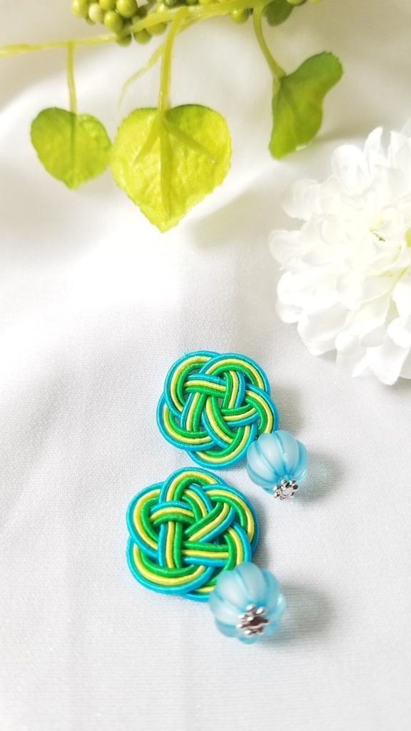 揺れない水引ピアス【ヨーヨー】