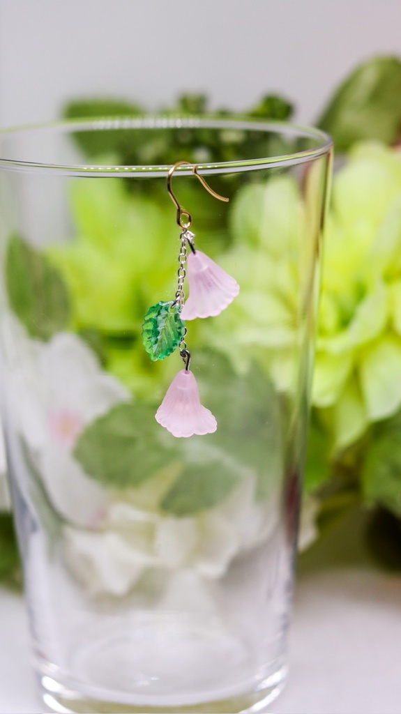 推しカラーピアス