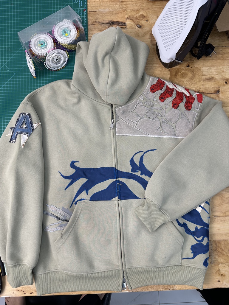 進撃の巨人|リヴァイ兵長 立体機動 ハンドメイドパーカー / ジャケット(限定10着)