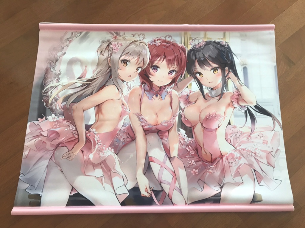 タペストリー「フラミンゴバレエ団」