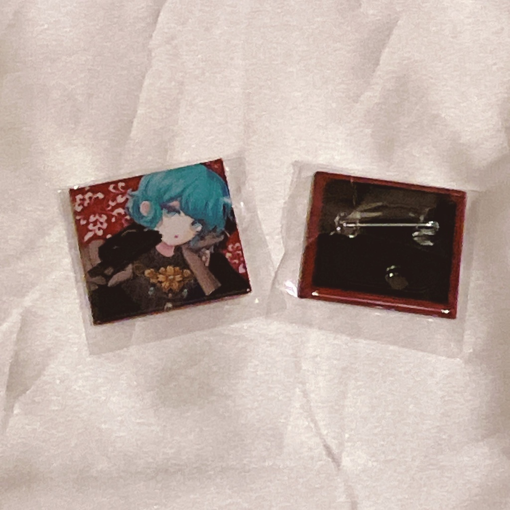 【受注生産】「CHERRY EYES」缶バッジ