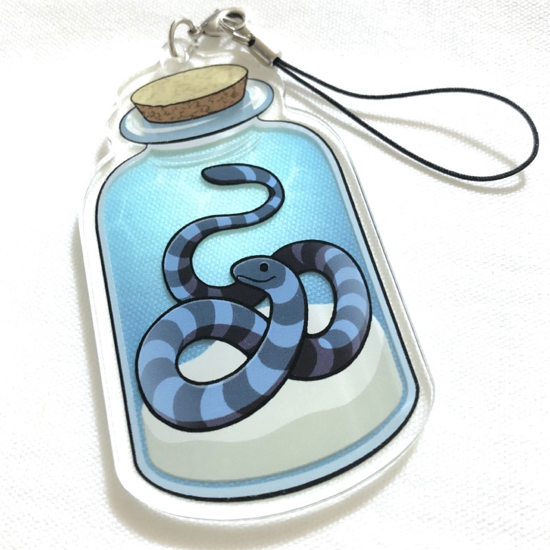 エラブウミヘビの瓶詰め