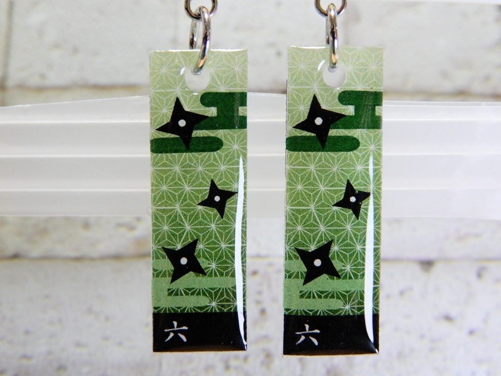 忍たま乱太郎 六年生イメージカラーピアス イヤリング(ハンドメイド)