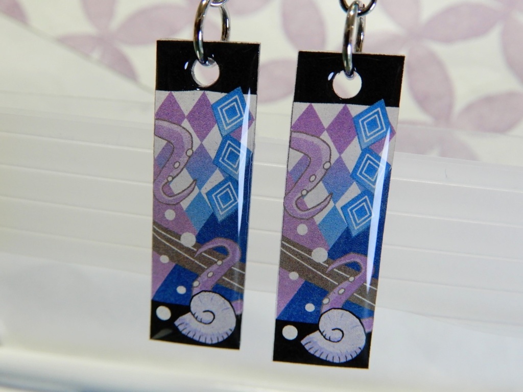 ツイステ オクタヴィネル寮イメージピアス、イヤリング(ハンドメイド)