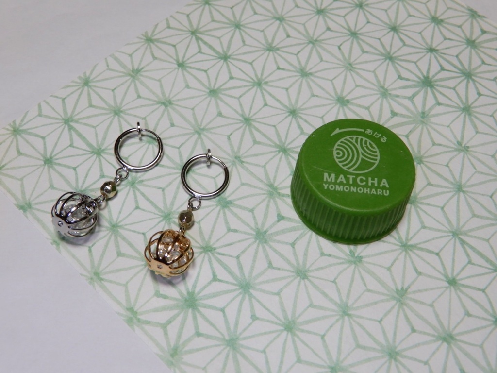 ガラスストーンチャーム 東京卍リベンジャーズ 羽宮一虎 イメージピアス イヤリング(ハンドメイド)