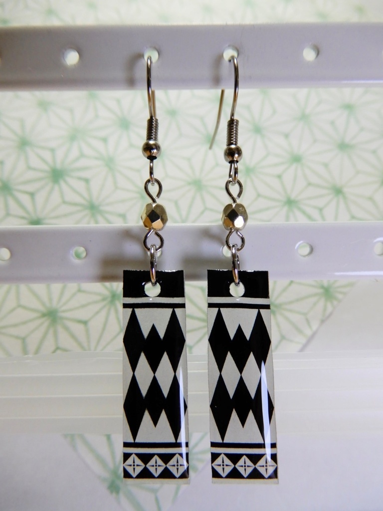 プレート 東京卍リベンジャーズ 龍宮寺堅イメージピアス イヤリング(ハンドメイド)