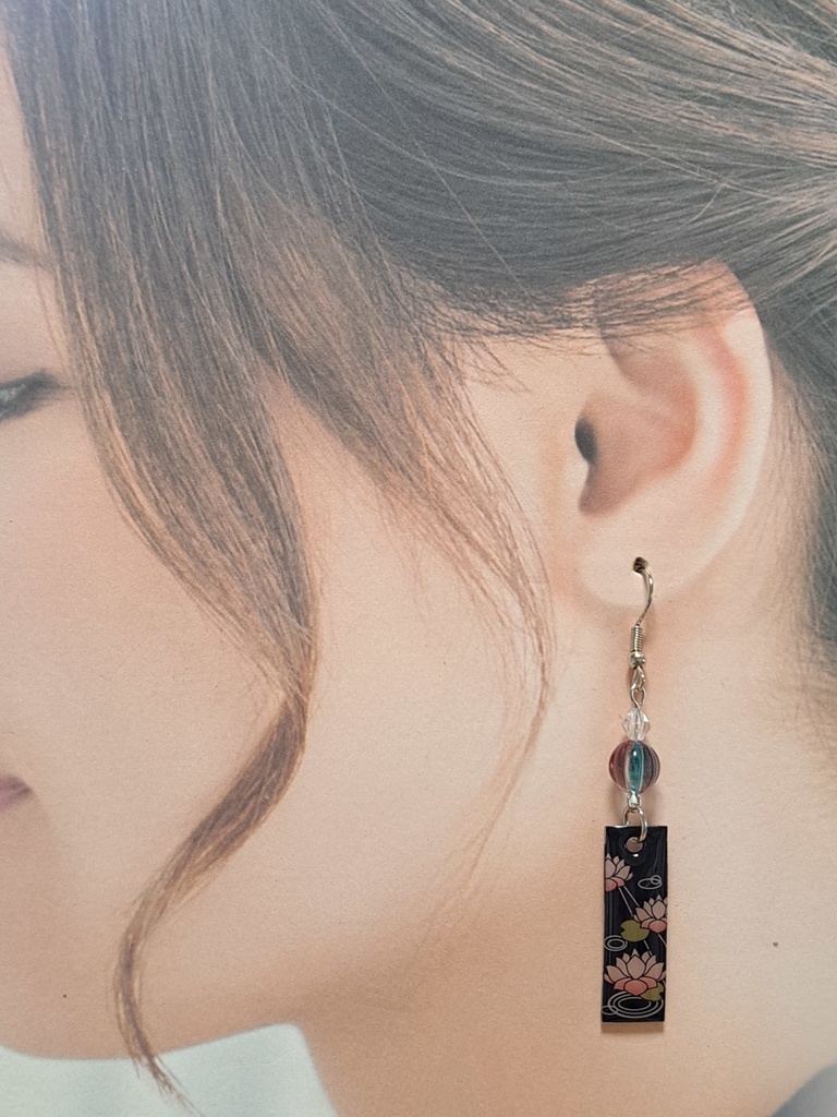 和風 和柄 花札 蓮の花 デザインピアス イヤリング(ハンドメイド)