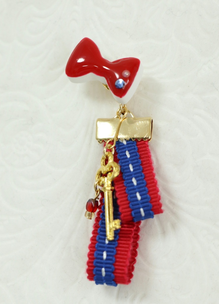 【DC イメージアクセサリー】ピアス