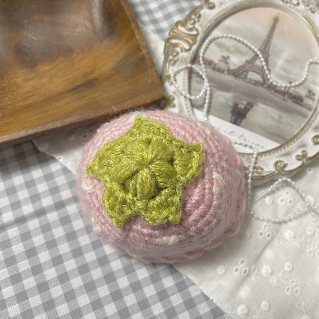 ピンクいちご/白い種