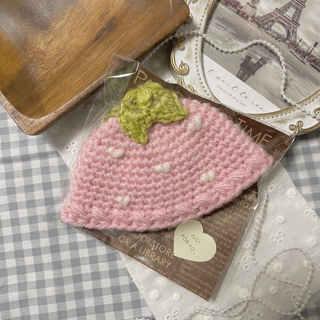 ピンクいちご/白い種