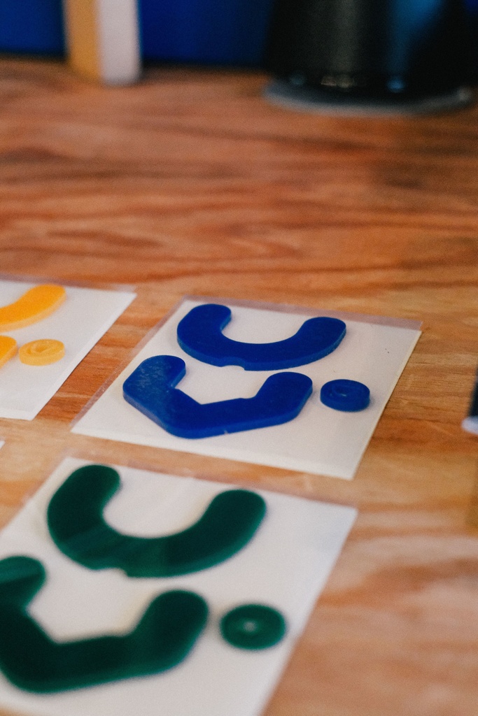 ULTRAV°アクリルステッカー