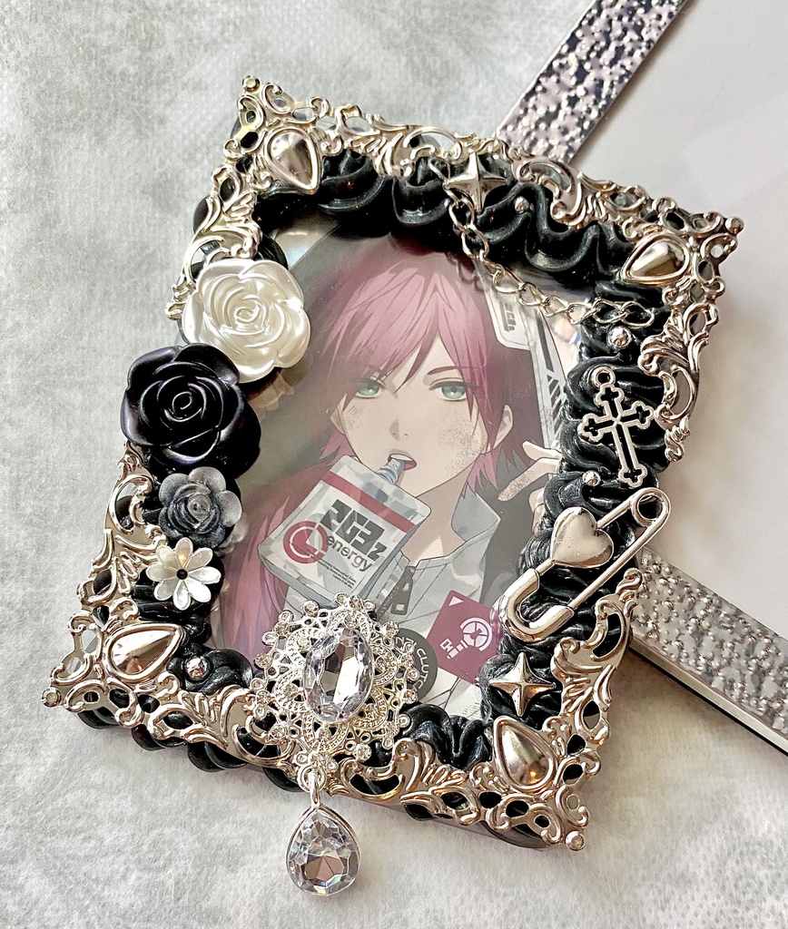 【B8サイズ・黒】デコホイップ硬質カードケース