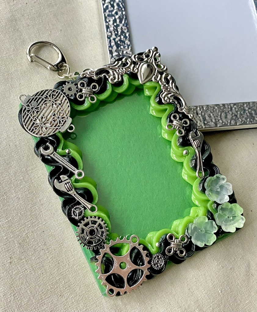 【B8サイズ】デコホイップ硬質カードケース Dytica2周年モチーフデコカ