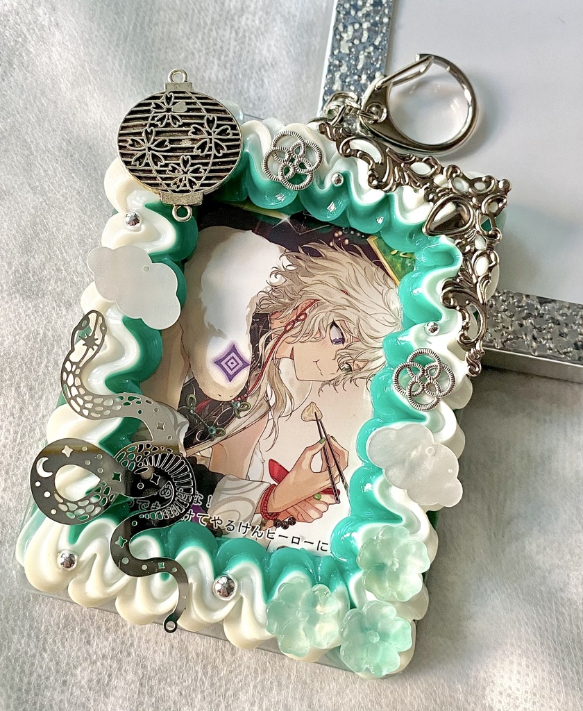 【B8サイズ】デコホイップ硬質カードケース Dytica2周年モチーフデコカ