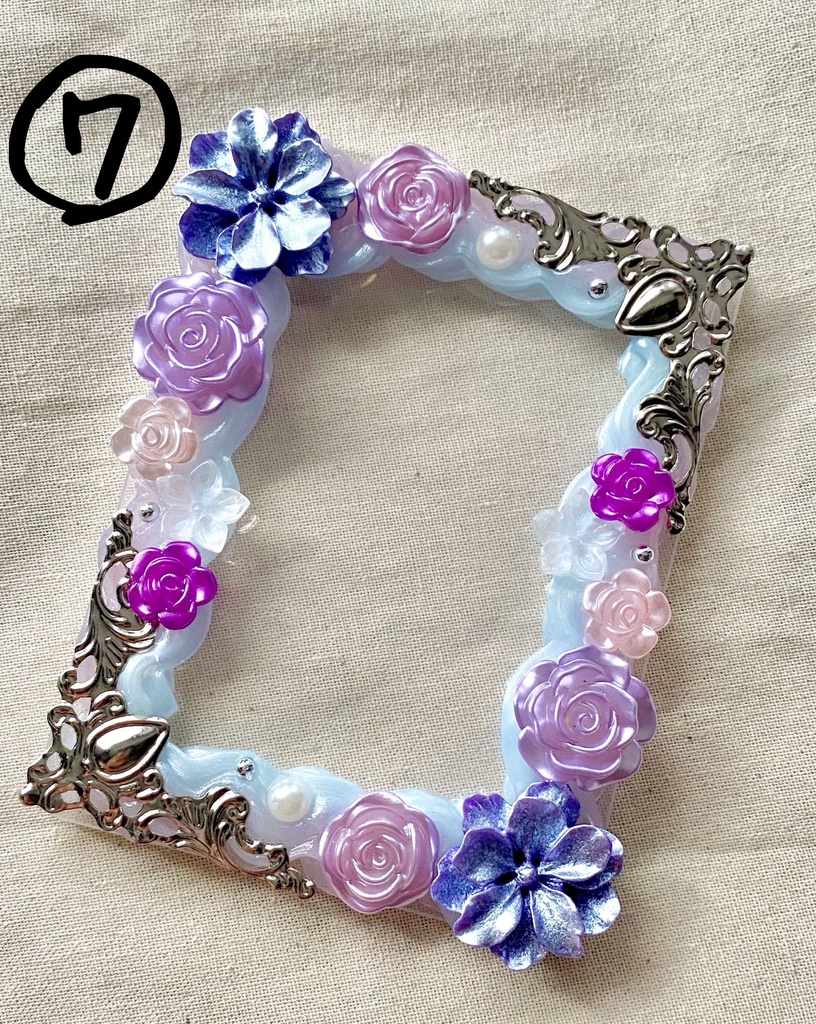 【B8サイズ・花シリーズⅠ】デコホイップ硬質カードケース