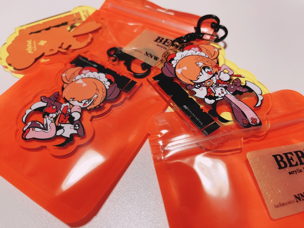 ベベのアクリルキーホルダー