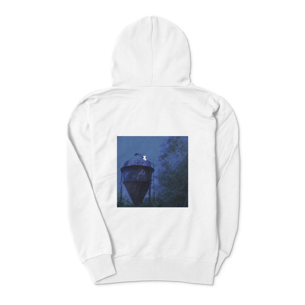 パーカー(くろ:高架下 しろ:タンク上)