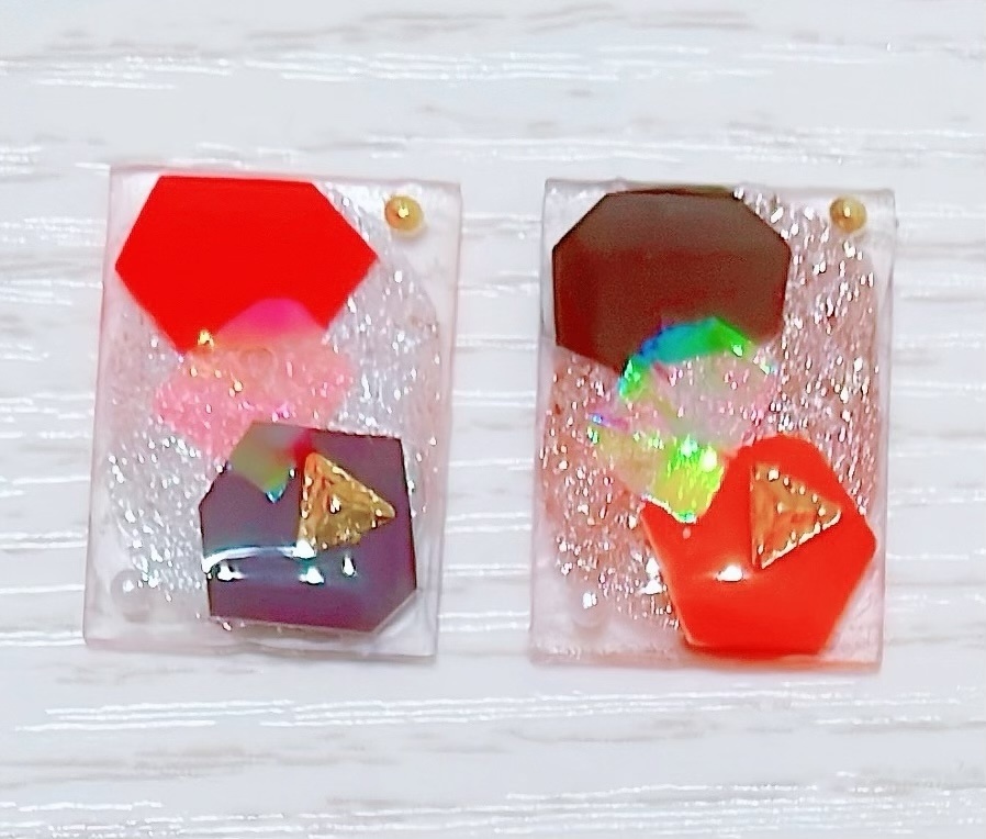 オレンジ2色とブラウン2色のレジンイヤリング/ピアス