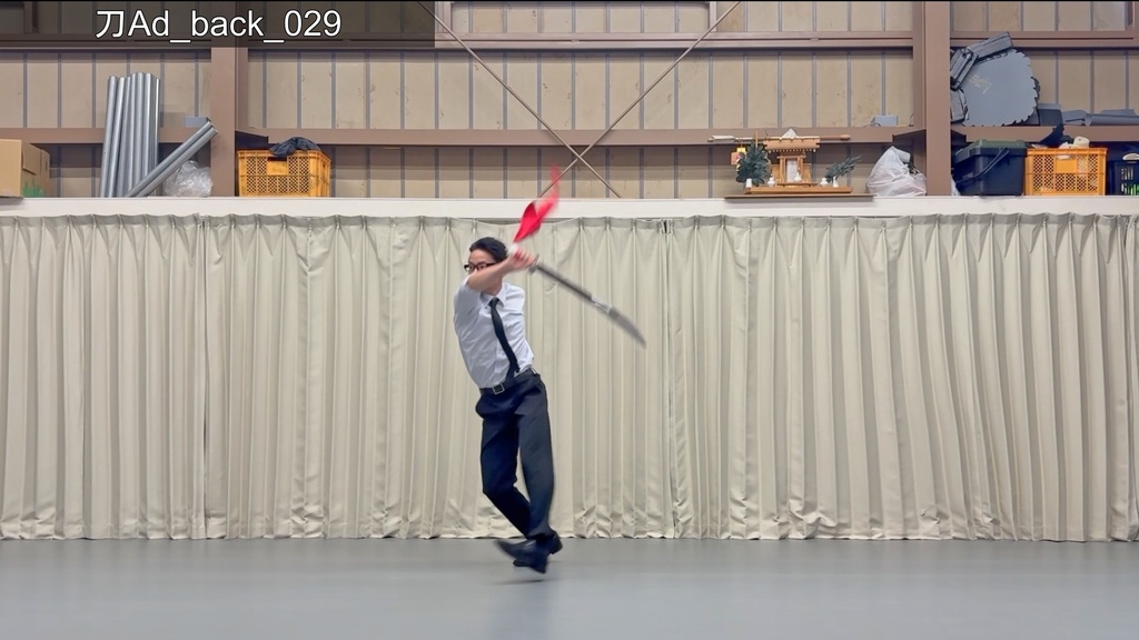 スーツアクション動画・写真資料【 刀 】動作A_衣装d・Yシャツ(袖まくり)