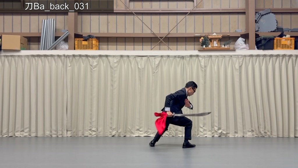 スーツアクション動画・写真資料【刀】 動作B_衣装a・ジャケット有(ボタンとじ)