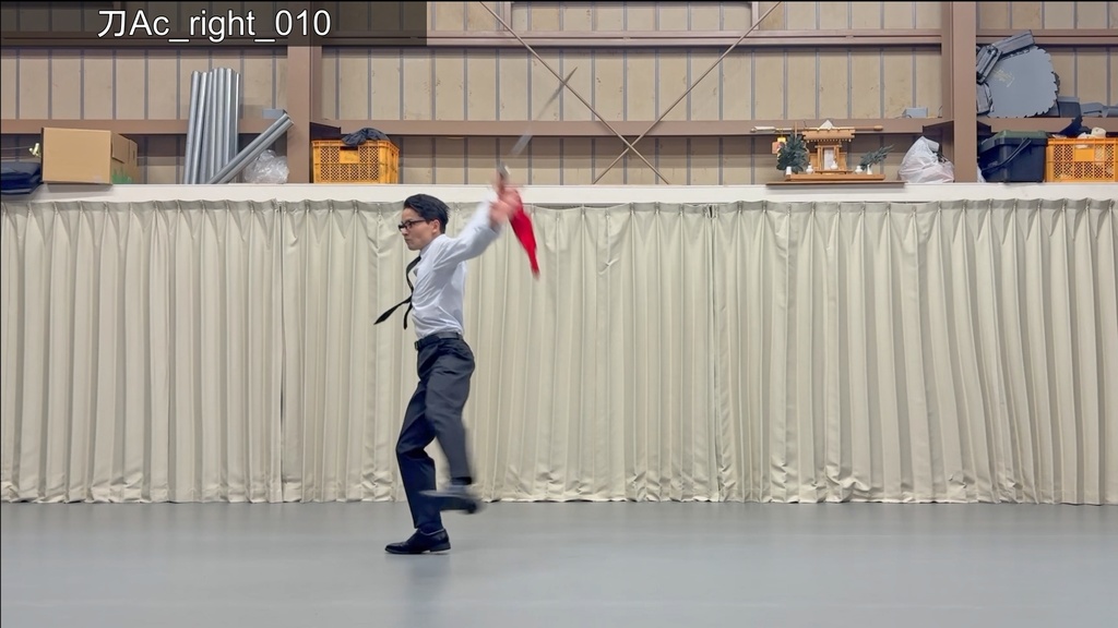 スーツアクション動画・写真資料【 刀 】動作A_衣装c・Yシャツ(袖のばし)