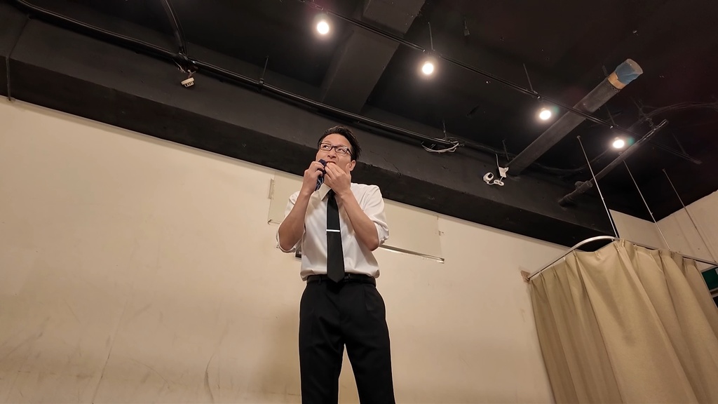 日常動作 #001〈スーツ動画・写真資料〉